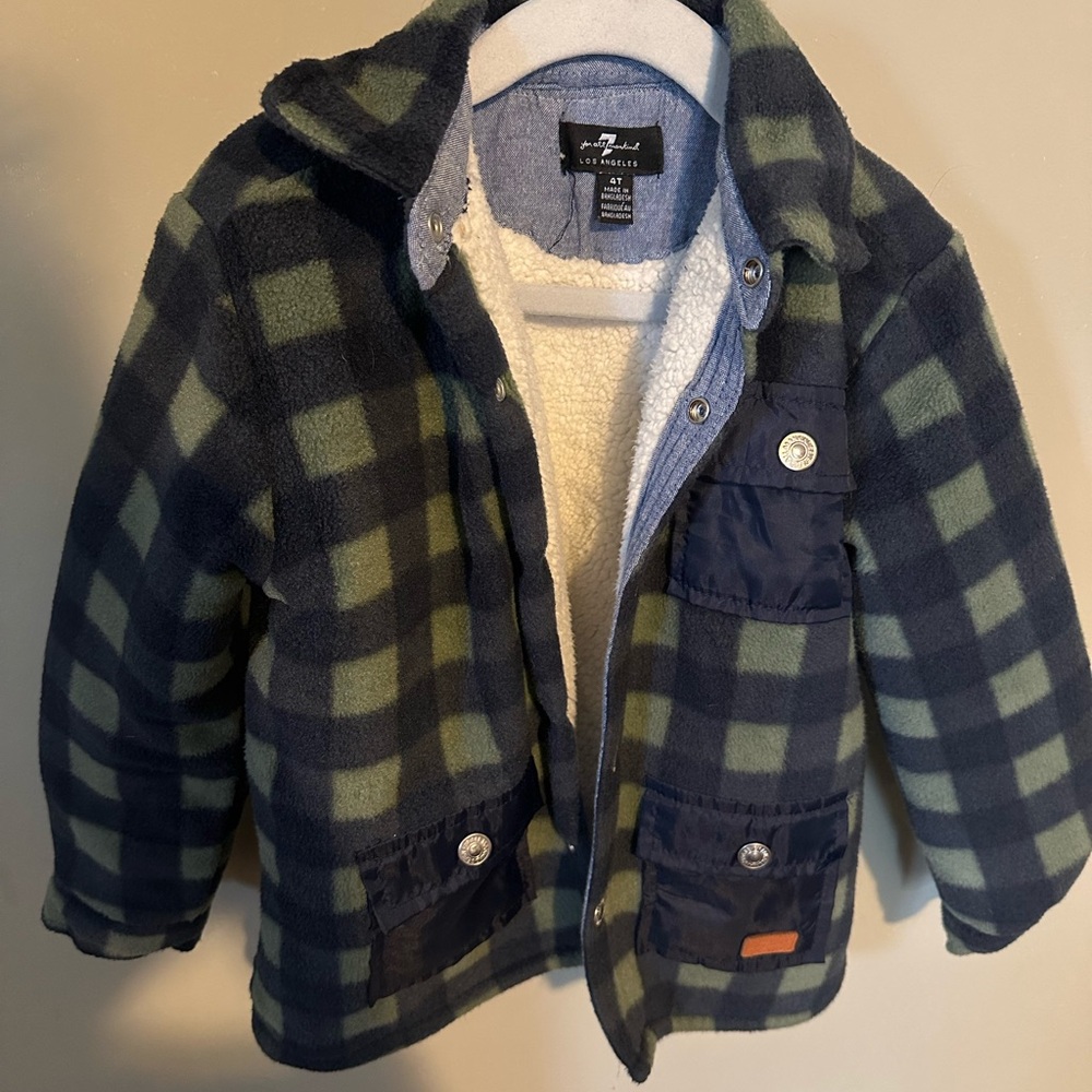 7 For All Mankind Green and Black Puffer Jacket with Cozy Lining